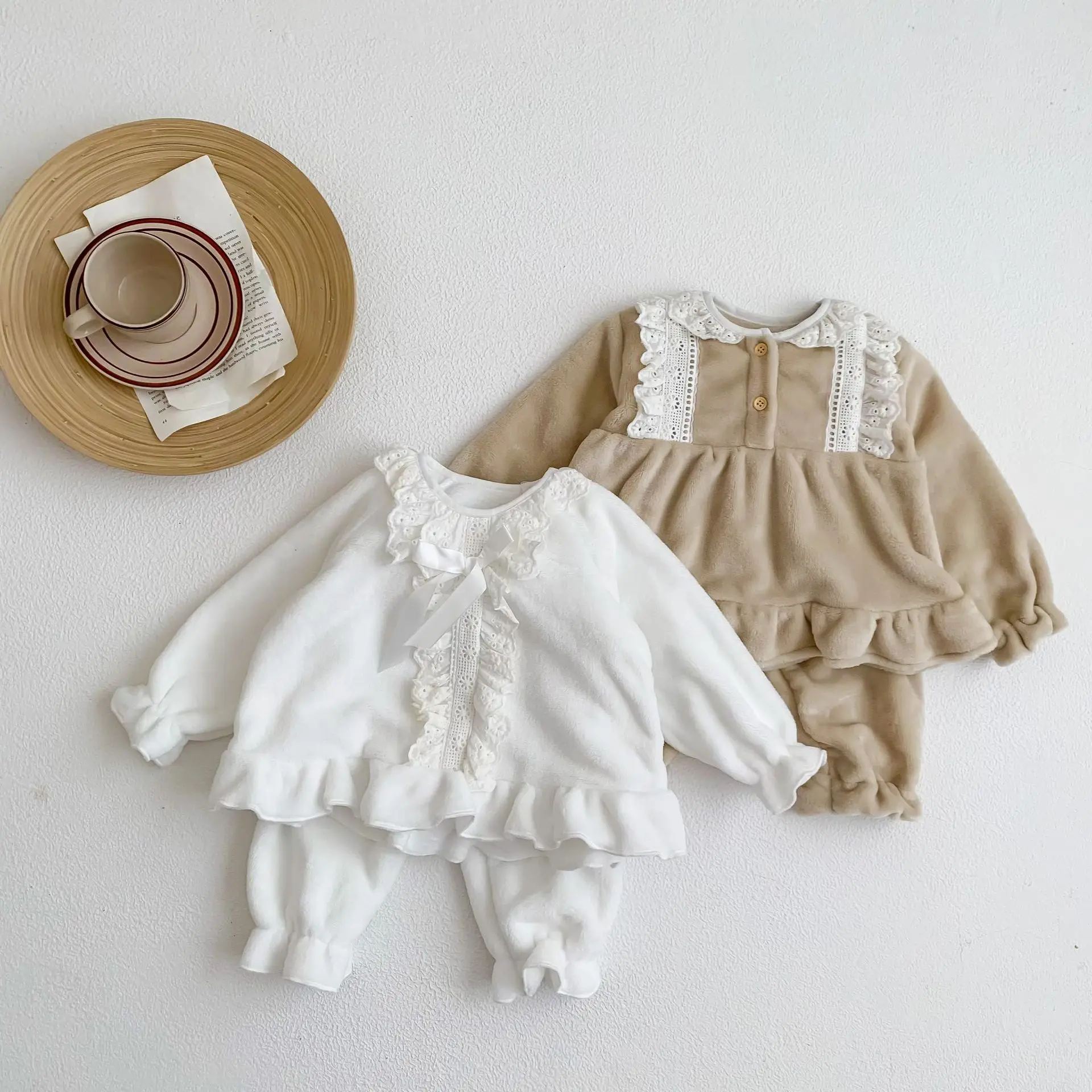 2022 Autumn Winter Baby Flannel Thicken Pajamas Set Kid Boy Girl Lace Ruffle Solid Cotton Long Sleeve Tops+Pants 2ps Pyjamas Set
2022 Autumn Winter Baby Flannel Thicken Pajamas Set Kid Boy Girl Lace Ruffle Solid Cotton Long Sleeve Tops+Pants 2ps Pyjamas Set