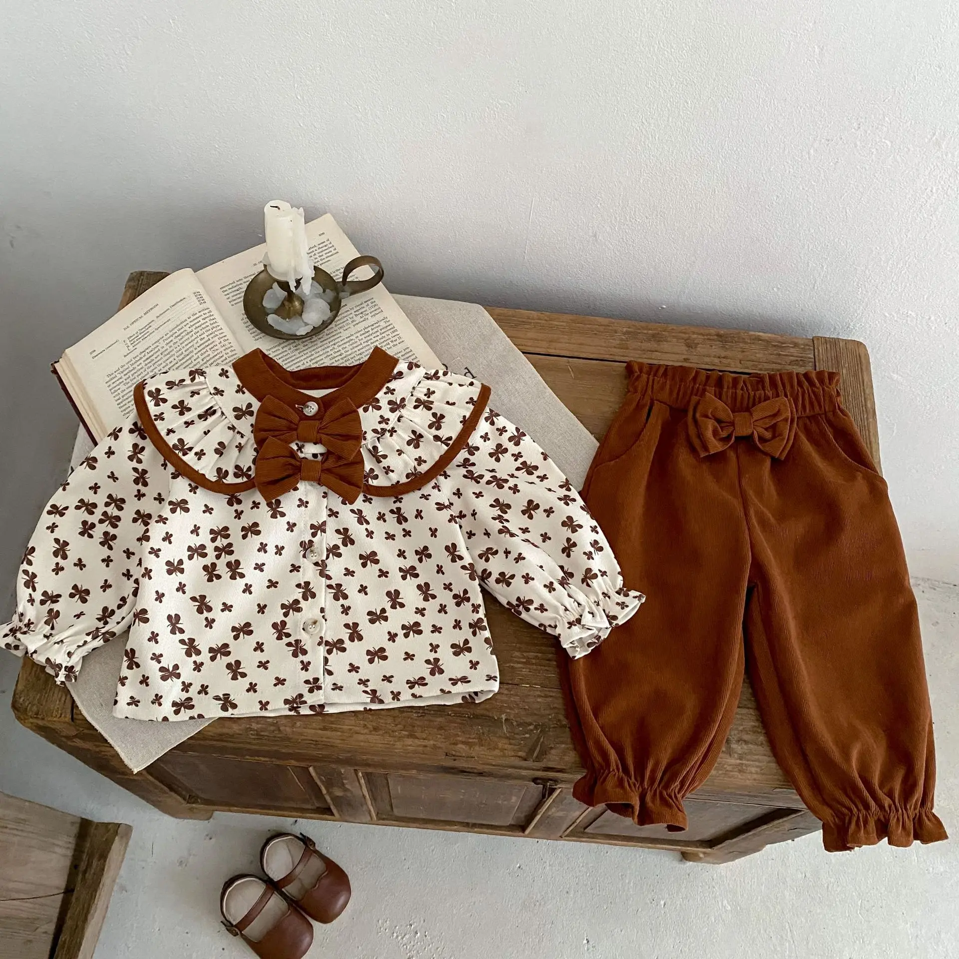 Весенние комплекты одежды для маленьких девочек, модные Осенние футболки с длинным рукавом и брюки, женская одежда, Детский костюм
Весенние комплекты одежды для маленьких девочек, модные Осенние футболки с длинным рукавом и брюки, женская одежда, Детский костюм