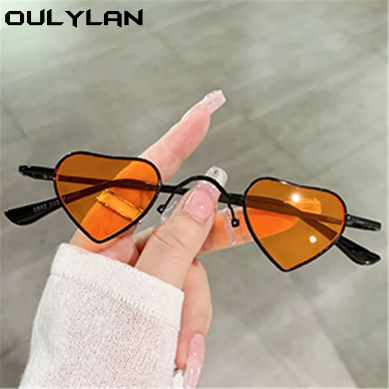 Солнечные очки Oulylan в форме сердца для женщин, модные брендовые дизайнерские маленькие солнечные очки в оправе, женские очки с надписью «Love», желтые оттенки, UV400
Солнечные очки Oulylan в форме сердца для женщин, модные брендовые дизайнерские маленькие солнечные очки в оправе, женские очки с надписью «Love», желтые оттенки, UV400