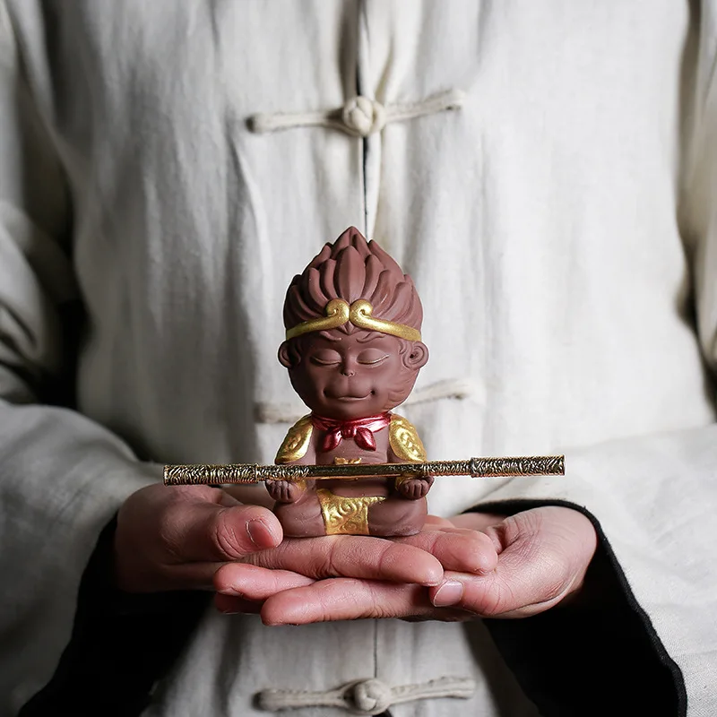 Статуэтка из керамики «Король обезьяны»
Статуэтка из керамики «Король обезьяны»