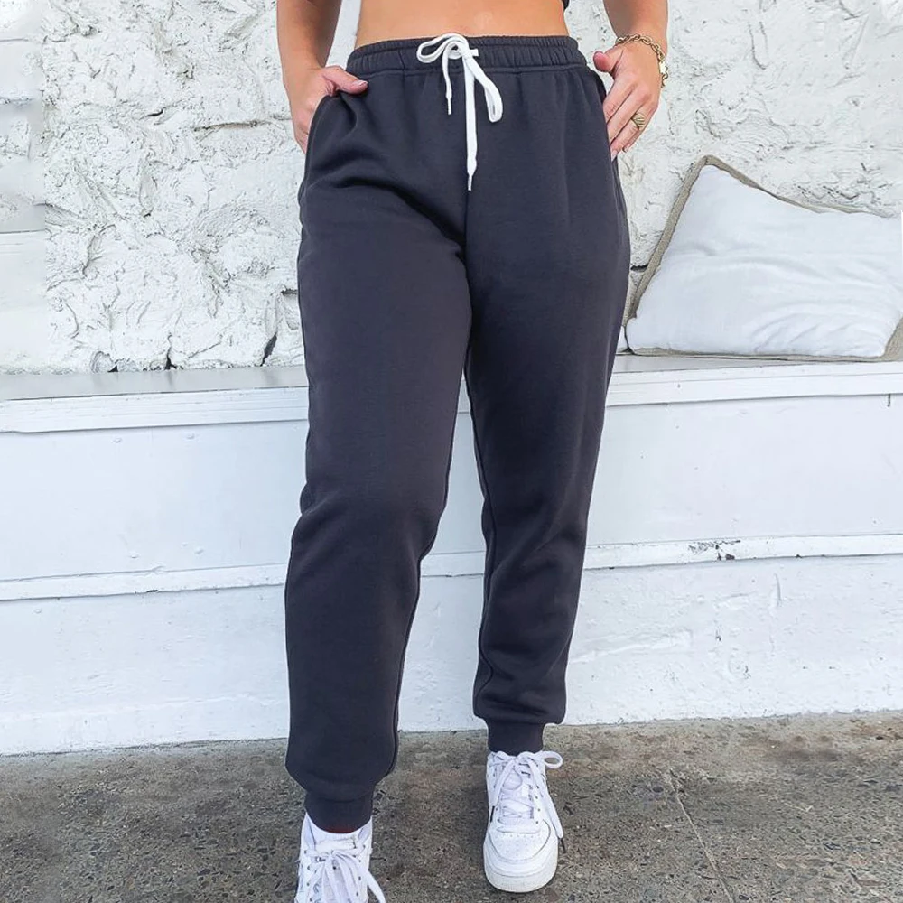 2021 Women Sweatpants Women Solid High Waist Fleece Harem Pants Casual Fitness Joggers Sports Long Pants Pantalon Streetwear
2021 Women Sweatpants Women Solid High Waist Fleece Harem Pants Casual Fitness Joggers Sports Long Pants Pantalon Streetwear