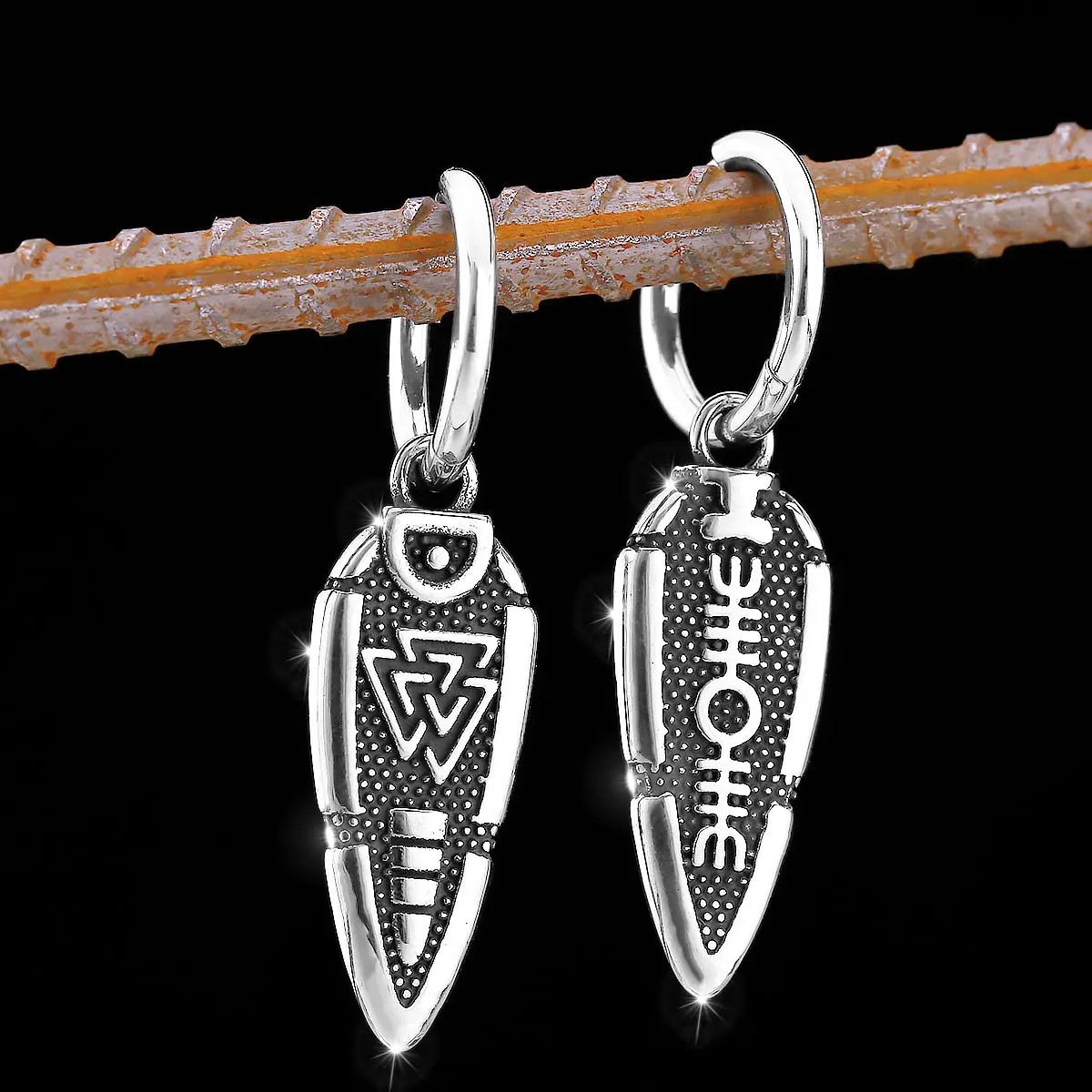 Creative Men's Viking Stainless Steel Personality Earrings Nordic Vintage Odin Valknut Amulet Jewelry Studs Gift Package Mail
Creative Men's Viking Stainless Steel Personality Earrings Nordic Vintage Odin Valknut Amulet Jewelry Studs Gift Package Mail