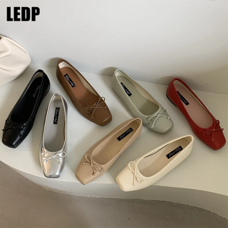 Autumn Square Toe Ballet Flats Shoes for Women Bow Shallow Slip on Moccasins Soft Comfort Office Ladies Daily Shoes Big Size 40
Autumn Square Toe Ballet Flats Shoes for Women Bow Shallow Slip on Moccasins Soft Comfort Office Ladies Daily Shoes Big Size 40