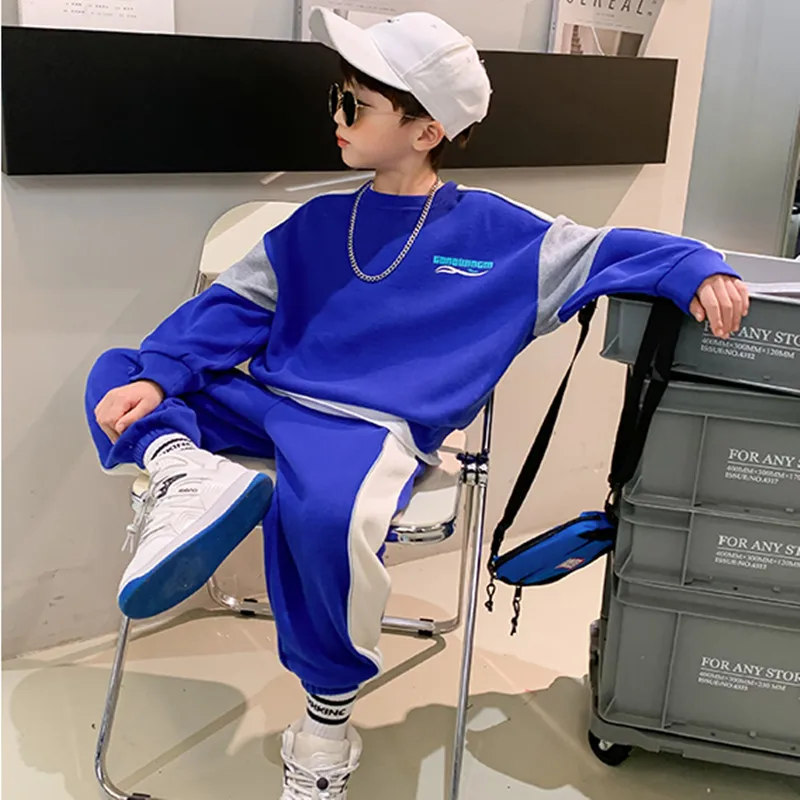 Зимний костюм для мальчиков осенняя одежда свитер с длинным рукавом среднего и большого размера повседневные брюки модная спортивная одежда из двух предметов 
Зимний костюм для мальчиков осенняя одежда свитер с длинным рукавом среднего и большого размера повседневные брюки модная спортивная одежда из двух предметов