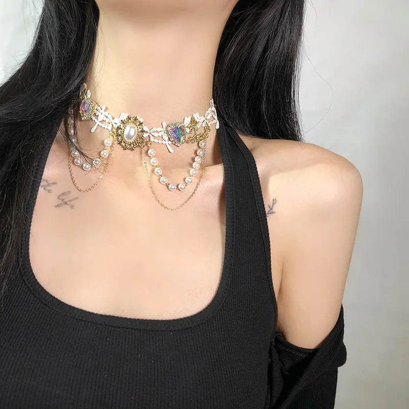 Vintage Kpop Velvet Black Choker Love Heart Pendant Imitation Pearls Short Chain Necklace for Women Girls Gifts Party
Vintage Kpop Velvet Black Choker Love Heart Pendant Imitation Pearls Short Chain Necklace for Women Girls Gifts Party