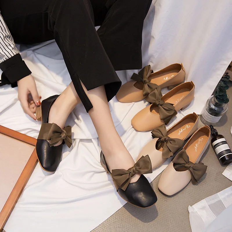 Ladies Soft Leather Small Leather Shoes Spring 2022Shallow Mouth Bow Mid-heel Shoes Comfortable Grandma Shoes Simple Wome Shoes
Ladies Soft Leather Small Leather Shoes Spring 2022Shallow Mouth Bow Mid-heel Shoes Comfortable Grandma Shoes Simple Wome Shoes