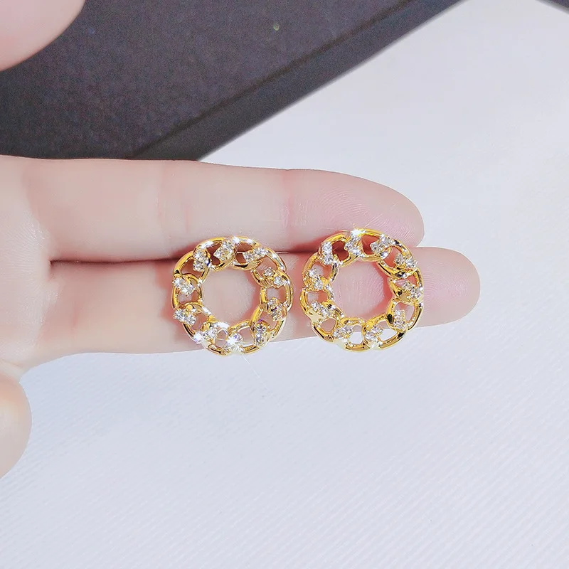18K Gold Cubic Zirconia Jewelry Earring for Female Aros Mujer Oreja Round Orecchini 18K Yellow Gold Stud Earrings Zircon Women
18K Gold Cubic Zirconia Jewelry Earring for Female Aros Mujer Oreja Round Orecchini 18K Yellow Gold Stud Earrings Zircon Women