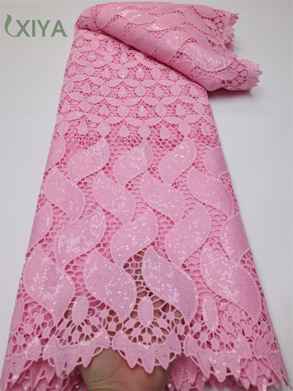 XIYA African Cord Lace Fabric 2022 High Quality Sequins Water Soluble Nigerian Guipure Lace Material For Wedding Sewing LY722-1
XIYA African Cord Lace Fabric 2022 High Quality Sequins Water Soluble Nigerian Guipure Lace Material For Wedding Sewing LY722-1