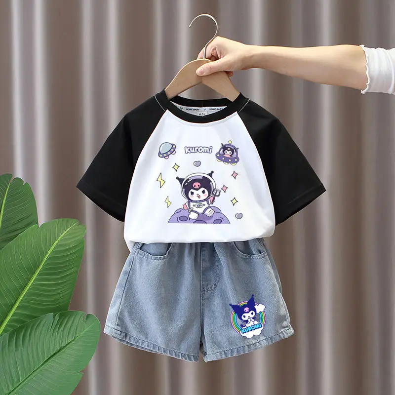 Kawaii Sanrio Anime Kuromi Girls T-Shirt Set Summer New Korean Fashion Short Sleeve Jeans Kids Casual 2-Piece Set Birthday Gift
Kawaii Sanrio Anime Kuromi Girls T-Shirt Set Summer New Korean Fashion Short Sleeve Jeans Kids Casual 2-Piece Set Birthday Gift