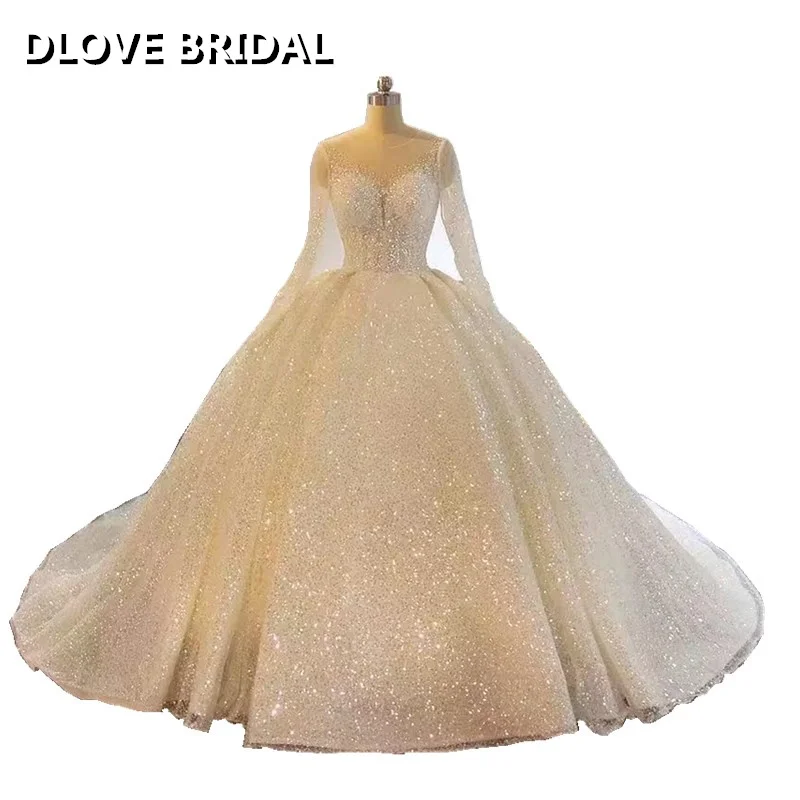 Custom Made Sparkling Wedding Dress New Luxury Keyhole Back Sequins Beaded Lace Long Sleeves Bridal Gown Plus Size
Custom Made Sparkling Wedding Dress New Luxury Keyhole Back Sequins Beaded Lace Long Sleeves Bridal Gown Plus Size