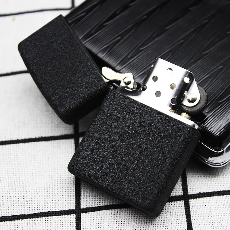 Kerosene Lighter Free Shipping Grinding Wheel Refueling Oil Lighter No LOGO Classic Fashion Multicolor Style Gift For Men
Kerosene Lighter Free Shipping Grinding Wheel Refueling Oil Lighter No LOGO Classic Fashion Multicolor Style Gift For Men