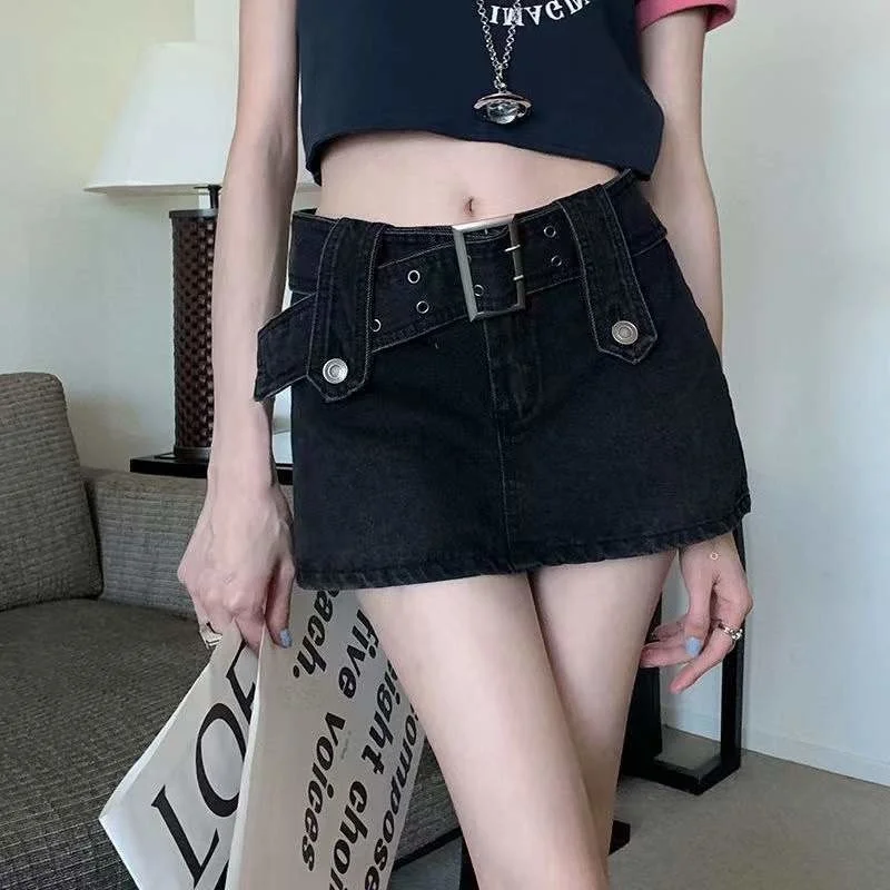 Y2K High Waist Jean Skirts E-girl Aesthetics Gothic Harajuku Denim Skirts With Belt Pockets Streetwear Outfits A-line Skirt
Y2K High Waist Jean Skirts E-girl Aesthetics Gothic Harajuku Denim Skirts With Belt Pockets Streetwear Outfits A-line Skirt