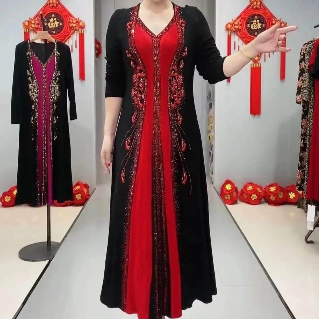New Spring Fall Women Dresses High End Heavy Industry Diamond Dress Middle-aged Mother Patchwork Elegant Fake 2 Pieces Vestidos
New Spring Fall Women Dresses High End Heavy Industry Diamond Dress Middle-aged Mother Patchwork Elegant Fake 2 Pieces Vestidos