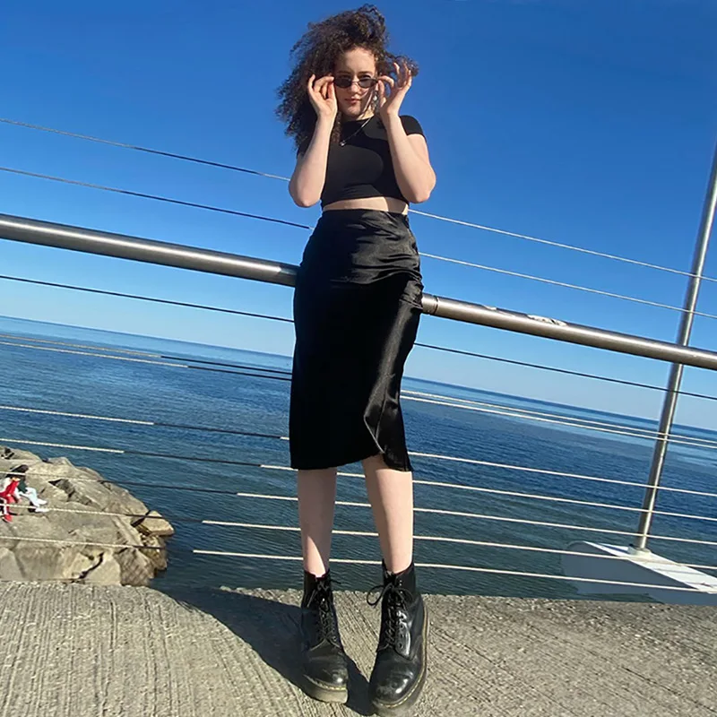 Silk Satin Skirts for Ladies Office High Waisted Skirt 2022 Women A-Line Elegant Skirts Summer Autumn Midi Skirt Korean Style
Silk Satin Skirts for Ladies Office High Waisted Skirt 2022 Women A-Line Elegant Skirts Summer Autumn Midi Skirt Korean Style