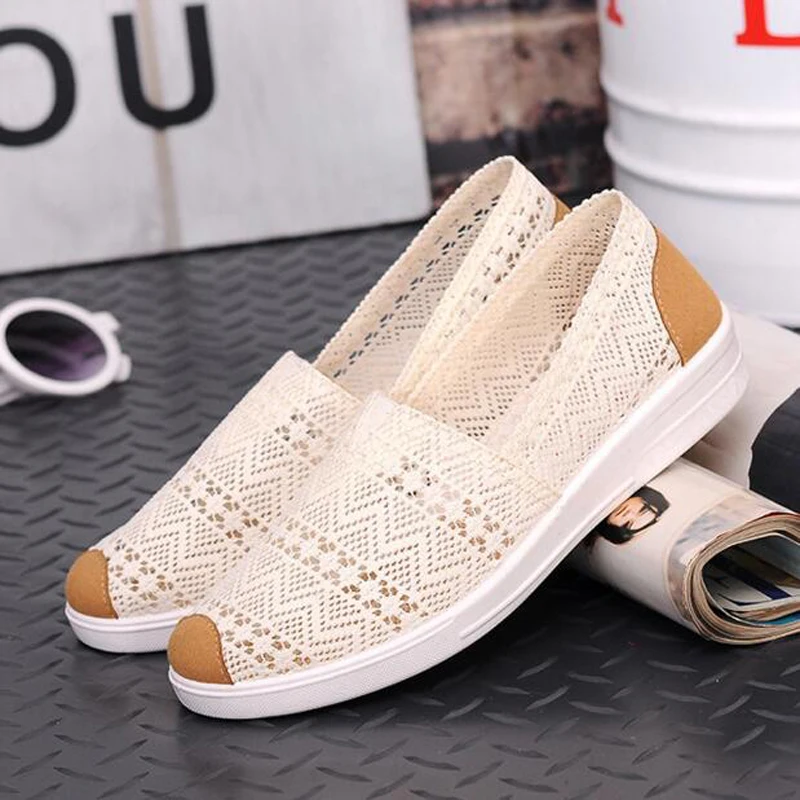 Summer autumn Flat Shoes Woman Comfortable Casual Flats Women's Shoes Leisure Hollow Breathable Women Shoes Size 35-41
Summer autumn Flat Shoes Woman Comfortable Casual Flats Women's Shoes Leisure Hollow Breathable Women Shoes Size 35-41