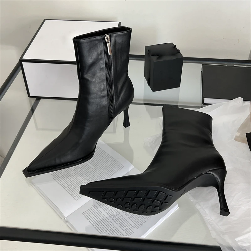 Eilyken Woman Pointed Toe Modern Ankle Boots Eelgant Thin High Heel Chelsea Shoes Soft Leather Zipper Ladies Short Booties
Eilyken Woman Pointed Toe Modern Ankle Boots Eelgant Thin High Heel Chelsea Shoes Soft Leather Zipper Ladies Short Booties