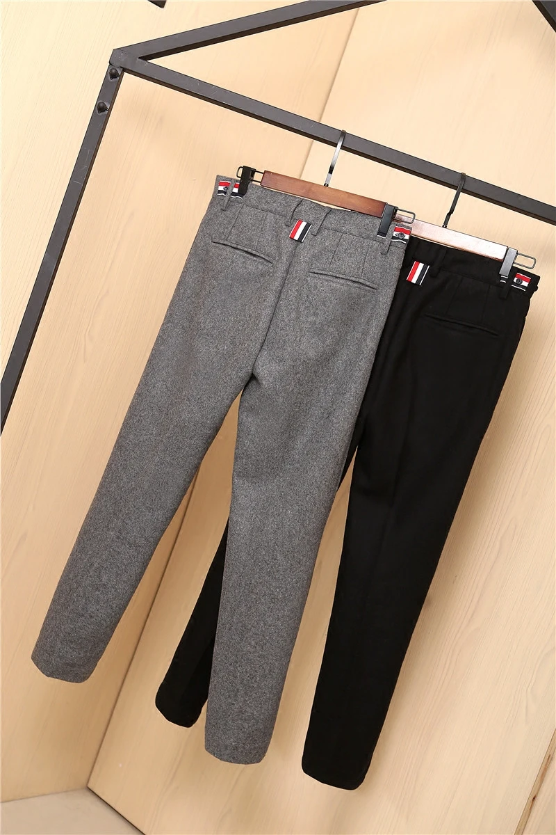 Autumn and Winter Thickened TB Style Trousers Men's Casual Trousers Men's and Women's Woolen Trousers
Autumn and Winter Thickened TB Style Trousers Men's Casual Trousers Men's and Women's Woolen Trousers