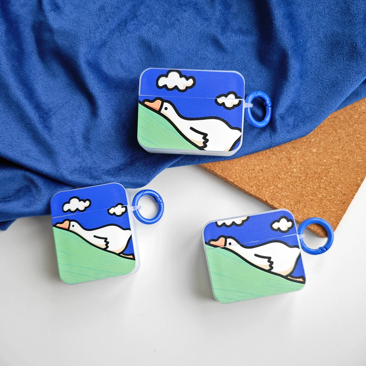 Мультяшная утка, планшетофон для Apple AirPods 1 2 3 Pro Air Pods Pro2, беспроводной Bluetooth зарядный бокс, милый с кольцом, Модный милый чехол
Мультяшная утка, планшетофон для Apple AirPods 1 2 3 Pro Air Pods Pro2, беспроводной Bluetooth зарядный бокс, милый с кольцом, Модный милый чехол