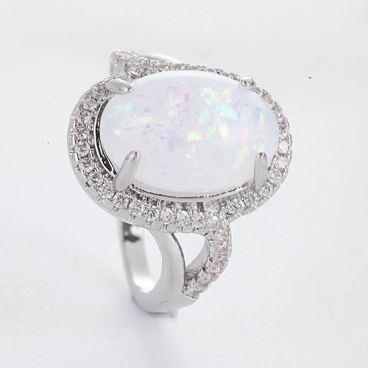 Fashion Rainbow Zircon Ring for Women Retro Temperament Hand Jewelry Elegant Personality Ring Light Luxury Ring Birthday Gift
Fashion Rainbow Zircon Ring for Women Retro Temperament Hand Jewelry Elegant Personality Ring Light Luxury Ring Birthday Gift