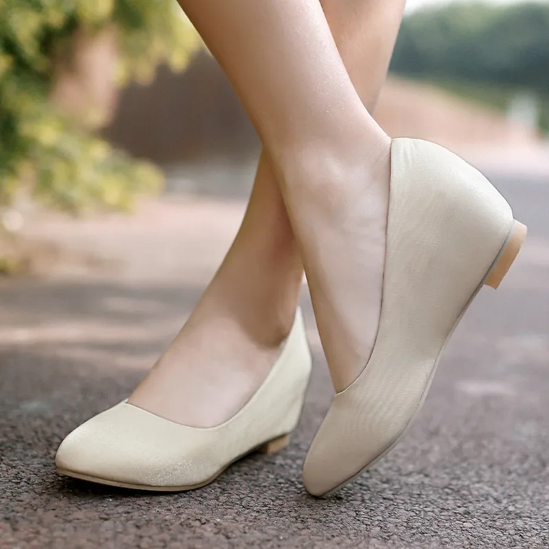 New Low Heels Women Shoes Suede Black Red Slip-on Shallow Round Toe Increased Shoes Casual Fashion Women's Pumps
New Low Heels Women Shoes Suede Black Red Slip-on Shallow Round Toe Increased Shoes Casual Fashion Women's Pumps