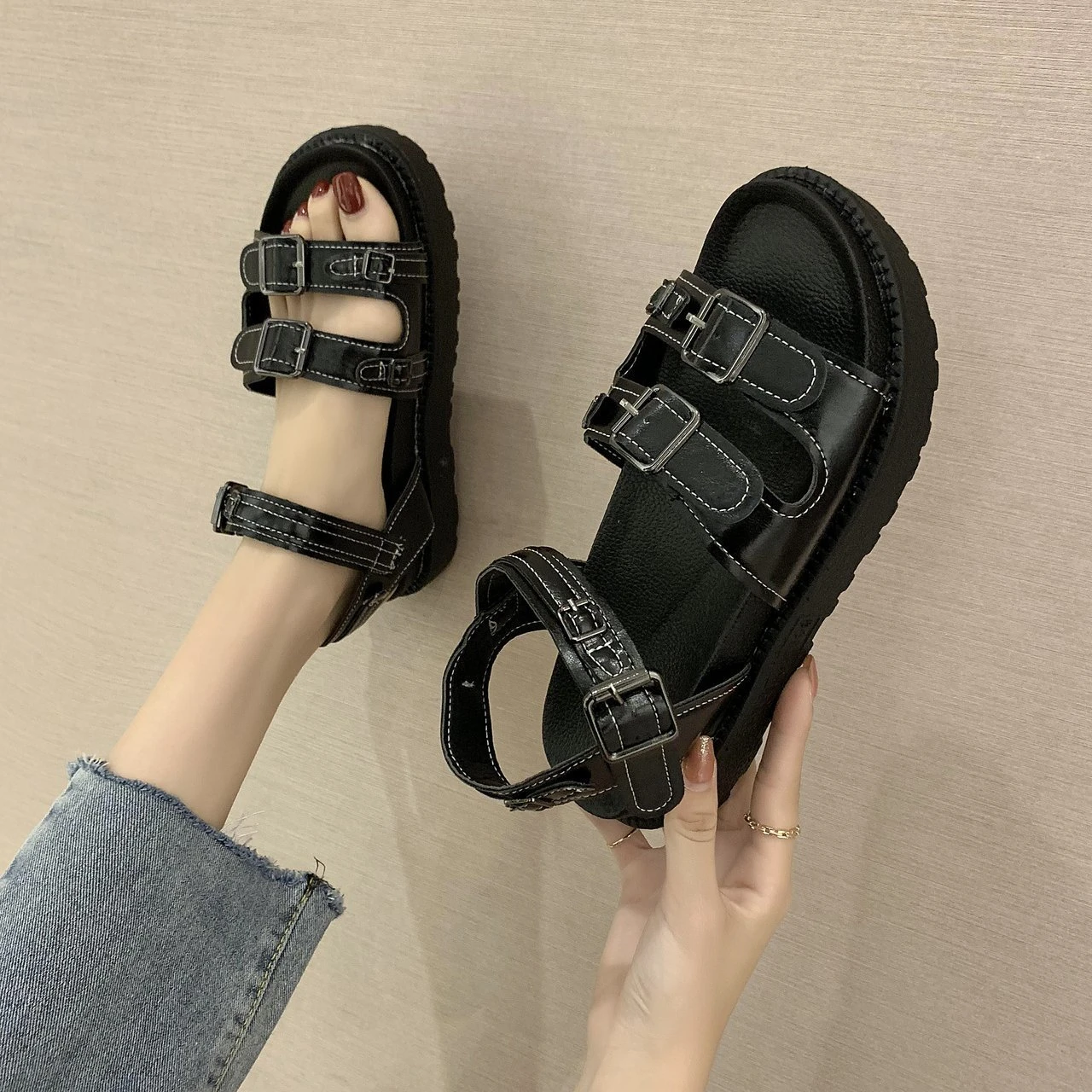 All-Match Black Platform Sandals Beach Shoes Clogs With Heel Med Womens Wedges Suit Female Beige 2022 Summer Espadrilles Gladiat 
All-Match Black Platform Sandals Beach Shoes Clogs With Heel Med Womens Wedges Suit Female Beige 2022 Summer Espadrilles Gladiat