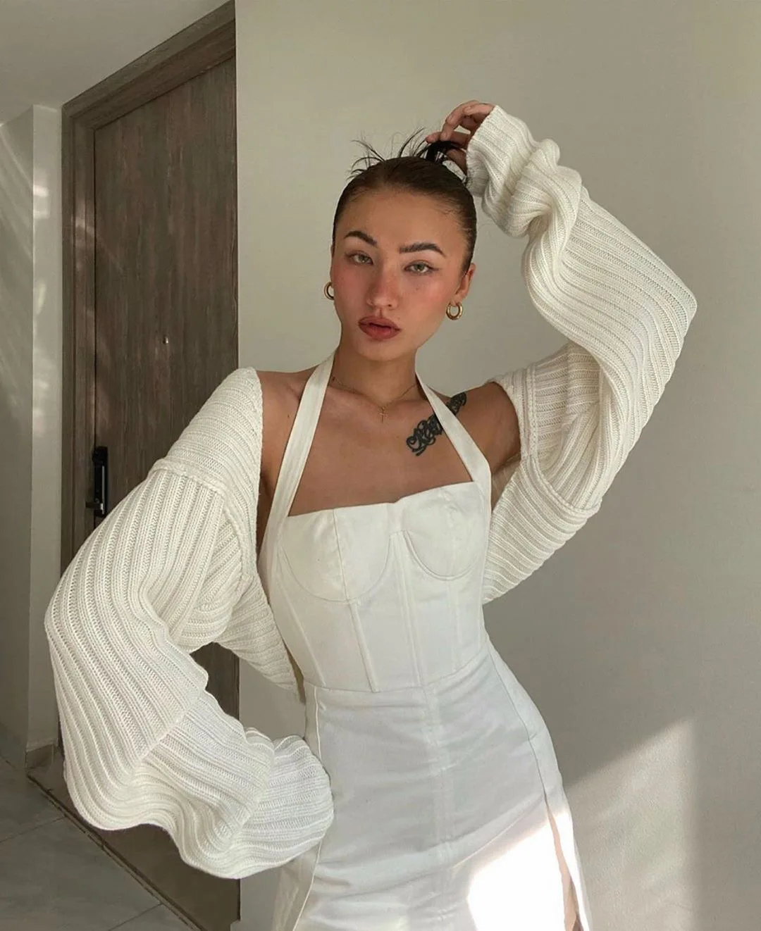 Autumn Fashion Y2k Knitting Woollen Top for Women Sexy Solid Color Ultra Short Sweaters Cardigan Long Sleeve Sweater Coat female
Autumn Fashion Y2k Knitting Woollen Top for Women Sexy Solid Color Ultra Short Sweaters Cardigan Long Sleeve Sweater Coat female
