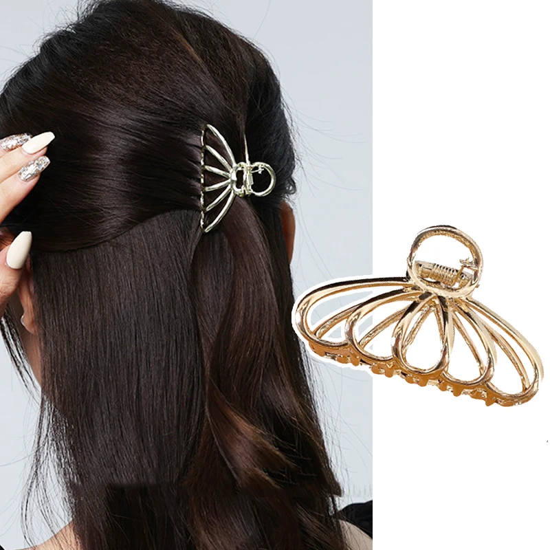 2022 Summer Metal Hair Claws Simple Hollow Out Geometric Hair Clips for Women Ponytail Shark Hair Clamp Hairpins Headgear
2022 Summer Metal Hair Claws Simple Hollow Out Geometric Hair Clips for Women Ponytail Shark Hair Clamp Hairpins Headgear