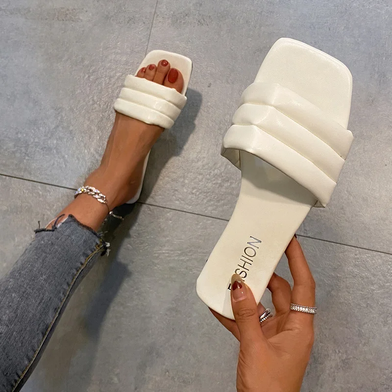 2022 New Style Women's Slippers Summer Outdoor Sandals Square Ladies Slippers Flip-Flops Elegant Women's Sandals Sandals
2022 New Style Women's Slippers Summer Outdoor Sandals Square Ladies Slippers Flip-Flops Elegant Women's Sandals Sandals