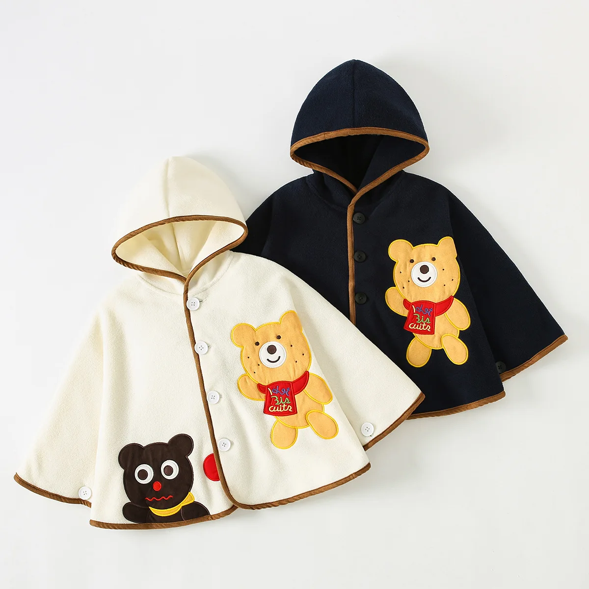Japanese Tide Brand Children's Cloak Male And Female Baby Foreign Style Baby Go Out Windproof Plus Velvet Warm Cloak Hood
Japanese Tide Brand Children's Cloak Male And Female Baby Foreign Style Baby Go Out Windproof Plus Velvet Warm Cloak Hood
