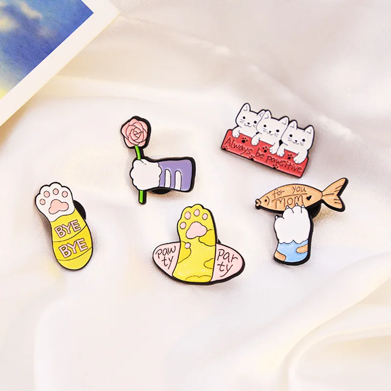 Fun Cat Paw Enamel Brooch Creative Jewelry ALWAYS BE PAWSITIVE Animal Alloy Badge Shirt Jeans Lapel Pin Clothing Accessorie
Fun Cat Paw Enamel Brooch Creative Jewelry ALWAYS BE PAWSITIVE Animal Alloy Badge Shirt Jeans Lapel Pin Clothing Accessorie