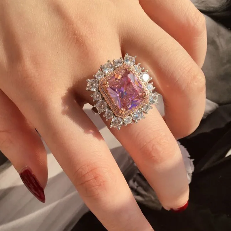 New Trendy Pink Big Zircon Wedding Rings for Women Romantic Engagement Girlfriend Female Adjustable Finger Ring Jewelry Gift
New Trendy Pink Big Zircon Wedding Rings for Women Romantic Engagement Girlfriend Female Adjustable Finger Ring Jewelry Gift