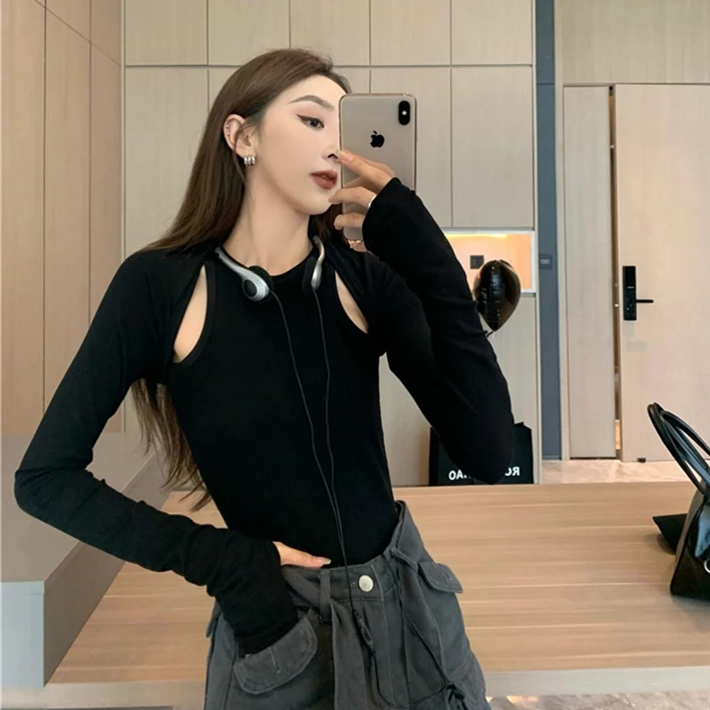 2022 Women T-shirt Hollow Design Female Spring Autumn Sexy Long Sleeve Tops Hot Girl Style T Shirt Korean Casual Women Clothing
2022 Women T-shirt Hollow Design Female Spring Autumn Sexy Long Sleeve Tops Hot Girl Style T Shirt Korean Casual Women Clothing