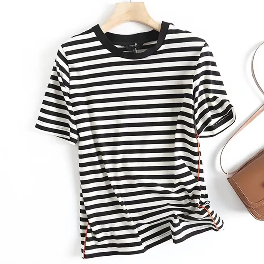 Withered 2023 Summer Tshirts Women England Style Fashion Striped Round Collar 100% Cotton Straight T-shirts Women Tops
Withered 2023 Summer Tshirts Women England Style Fashion Striped Round Collar 100% Cotton Straight T-shirts Women Tops