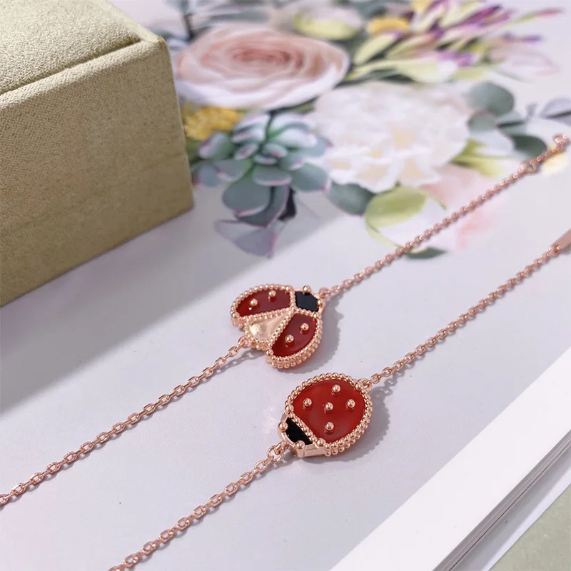 High quality 925 Sterling Silver Seven Star Ladybug Bracelet women's European fashion luxury brand jewelry
High quality 925 Sterling Silver Seven Star Ladybug Bracelet women's European fashion luxury brand jewelry
