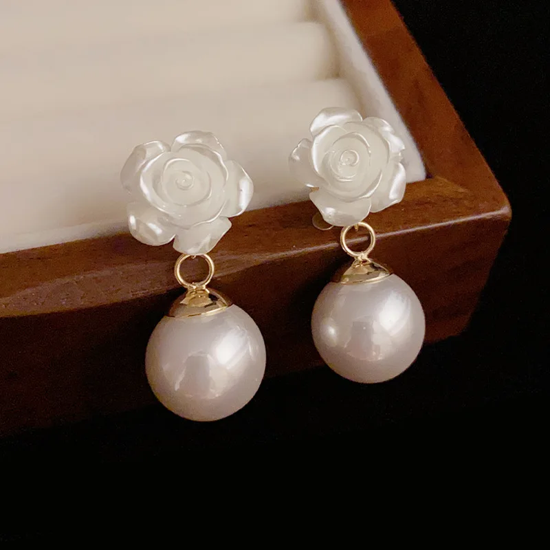 Vintage White Flower Dangle Earrings For Women High Quality 14K Gold Plated Pearl Drop Earring Original Wedding Jewelry 2023 New
Vintage White Flower Dangle Earrings For Women High Quality 14K Gold Plated Pearl Drop Earring Original Wedding Jewelry 2023 New