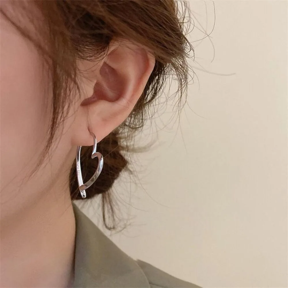 1 pair Metal Cross Heart Hoop Earrings Punk Gothic Exaggerated Hollow Heart Drop Earring Jewelry Party Gifts for Women Girls
1 pair Metal Cross Heart Hoop Earrings Punk Gothic Exaggerated Hollow Heart Drop Earring Jewelry Party Gifts for Women Girls