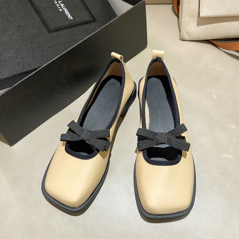 Spring and Autumn 2023 New Women's Low Heel Shoes Solid Bow Banquet Women's Heel Shoes Top Low Heel Shoes
Spring and Autumn 2023 New Women's Low Heel Shoes Solid Bow Banquet Women's Heel Shoes Top Low Heel Shoes
