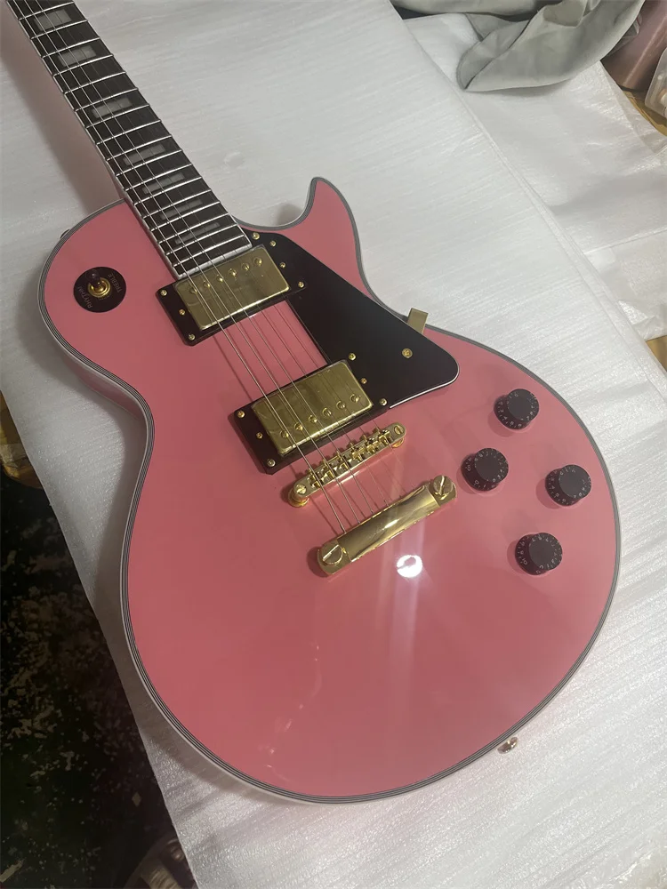 High quality China electric guitar,pink electric guitars,Mahogany body ,golden Hardware, free shipping
High quality China electric guitar,pink electric guitars,Mahogany body ,golden Hardware, free shipping