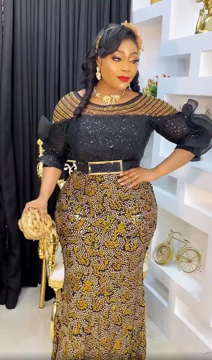 Christmas Dress 2022 Spring Autumn African Women Three Quarter Sleeve O-neck Sequined Long Robes African Dresses for Women
Christmas Dress 2022 Spring Autumn African Women Three Quarter Sleeve O-neck Sequined Long Robes African Dresses for Women