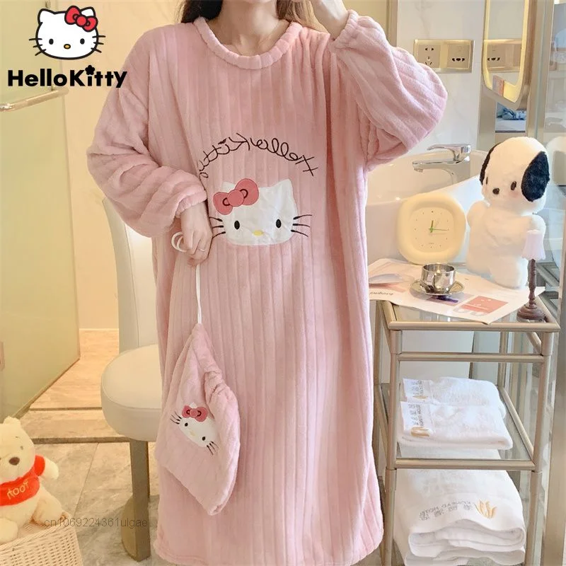 Sanrio Hello Kitty New Plush Nightgown Women Soft Home Dresses Y2k Clothes Sweet Nightdress Female Autumn Flannel Sleeping Dress
Sanrio Hello Kitty New Plush Nightgown Women Soft Home Dresses Y2k Clothes Sweet Nightdress Female Autumn Flannel Sleeping Dress