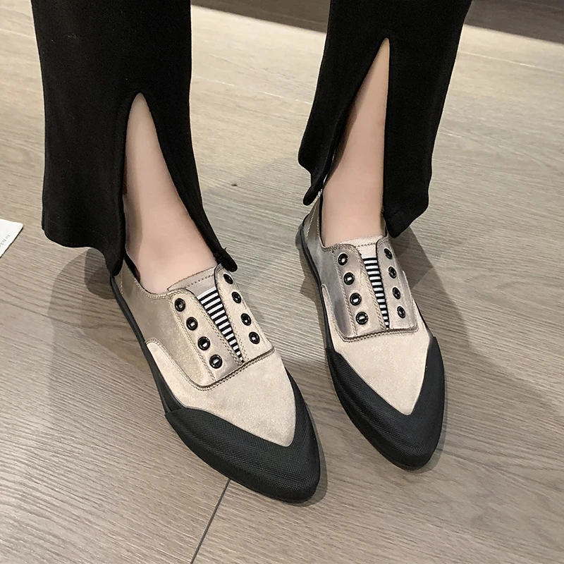 Luxury Satin Silk Sneakers Women Chic Pointed Toe Slip-on Loafers Ladies Elegant Brand Design Lace Tied Flat Shoes
Luxury Satin Silk Sneakers Women Chic Pointed Toe Slip-on Loafers Ladies Elegant Brand Design Lace Tied Flat Shoes