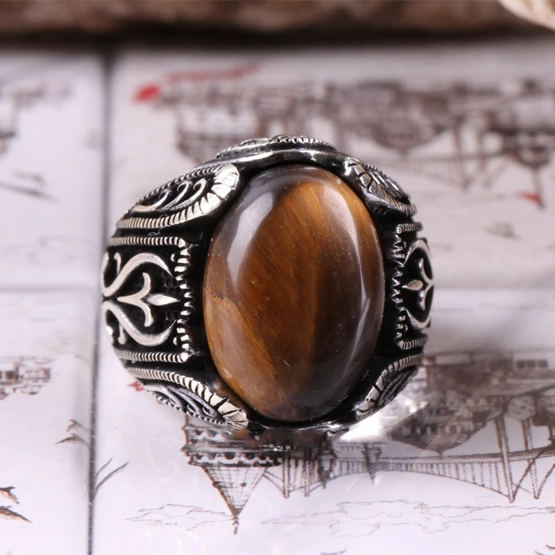 New Fashion Temperament Turquoise Men's Ring Domineering High-end Copper Material To Attend The Banquet Business High-end Ring
New Fashion Temperament Turquoise Men's Ring Domineering High-end Copper Material To Attend The Banquet Business High-end Ring