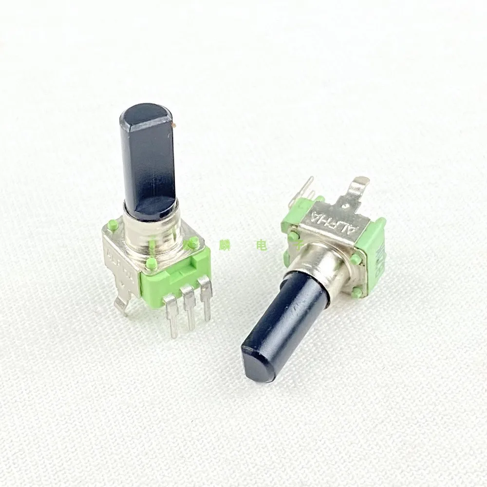 2PCS 09 Type Single B5K B20K With Midpoint Mixer Gain Volume Potentiometer 3-Pin D Shaft Length 18mm
2PCS 09 Type Single B5K B20K With Midpoint Mixer Gain Volume Potentiometer 3-Pin D Shaft Length 18mm