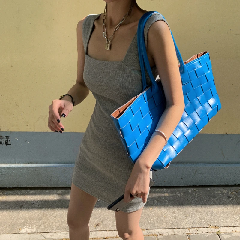 Women Summer Mini Dress Sleeveless Square Collar Vest Tight Sexy Dress Ladies Casual Solid Color Bodycon Dresses Spring
Women Summer Mini Dress Sleeveless Square Collar Vest Tight Sexy Dress Ladies Casual Solid Color Bodycon Dresses Spring