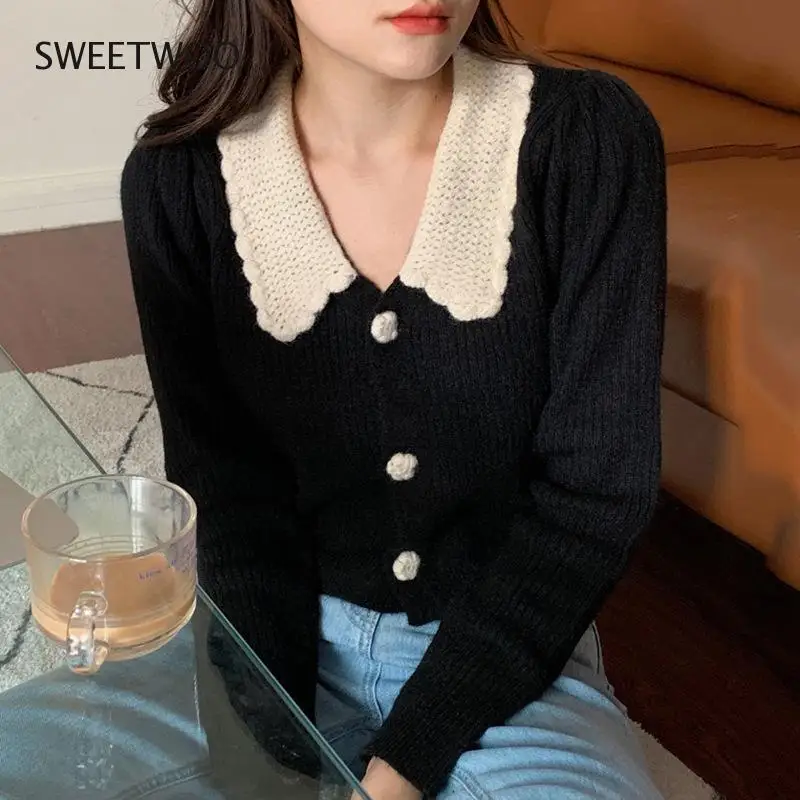 French Elegant Women Cardigans Turn-Down Collar Hook Flower Contrast Color Single Breasted Long Sleeve Knitwear Sweater Tide ins
French Elegant Women Cardigans Turn-Down Collar Hook Flower Contrast Color Single Breasted Long Sleeve Knitwear Sweater Tide ins