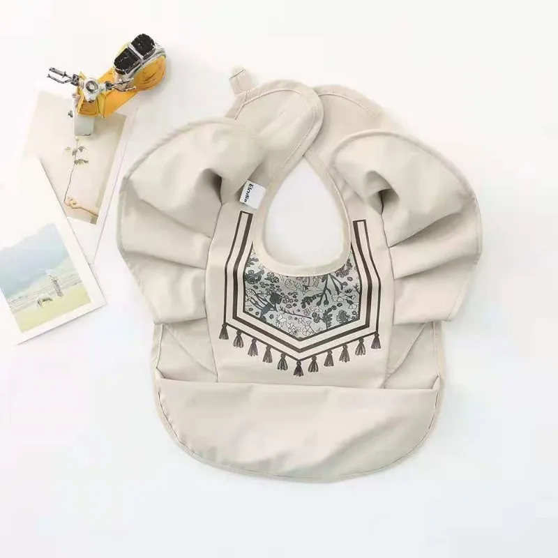 Waterproof Baby Bibs Cartoon Girl Boy Infant Meals Bib Anti-dirty Saliva Bibs with Angel Wings Baby Feeding Stuff Children Smock
Waterproof Baby Bibs Cartoon Girl Boy Infant Meals Bib Anti-dirty Saliva Bibs with Angel Wings Baby Feeding Stuff Children Smock