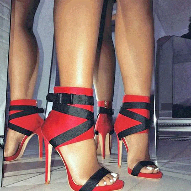 2022 Summer Women 11cm High Heels Strap Sandals Fetish Gladiator Platform Fashion Sandles Lady Stripper Plus Size Party Shoes
2022 Summer Women 11cm High Heels Strap Sandals Fetish Gladiator Platform Fashion Sandles Lady Stripper Plus Size Party Shoes