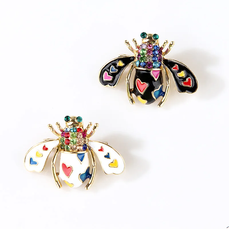 Anti-light dripping oil small brooch collar pin pin rhinestone painting love graphic little bee temperament small and fresh
Anti-light dripping oil small brooch collar pin pin rhinestone painting love graphic little bee temperament small and fresh