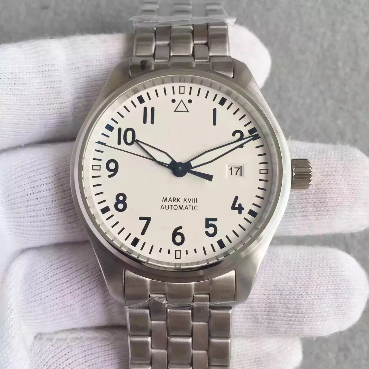 Luxury Watch Mark 18 IW327011 40MM Automatic Mechanical Men's Watch 
Luxury Watch Mark 18 IW327011 40MM Automatic Mechanical Men's Watch
