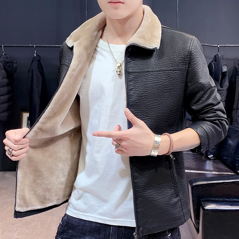2022 Fashion Winter Leather Jacket Men Retro PU Plus Velvet Jackets Coat Waterproof Warm Biker Jacket for Men Clothing
2022 Fashion Winter Leather Jacket Men Retro PU Plus Velvet Jackets Coat Waterproof Warm Biker Jacket for Men Clothing